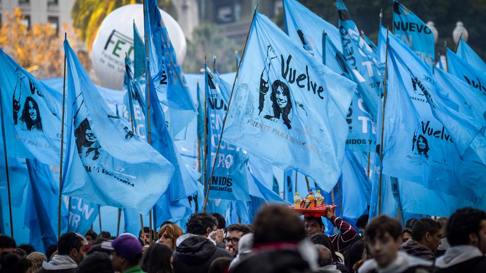 500.000 personas reunidas en Plaza de Mayo en Argentina, miércoles 10 de mayo, Contra el 2x1. Fotógrafo  Rodolfo Pezzoni, de Agencia DyN